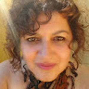 Meet your Posher, Nimira